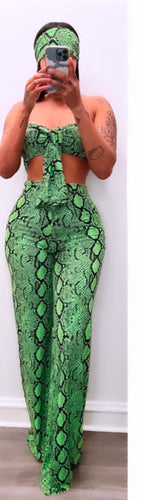 Neon green snake skin pants (36)